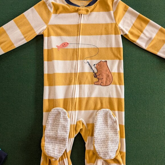 Bundle of Carter's Boy's Full-zip, Fleece, Footed Pajamas 5T 💙 - Picture 8 of 11